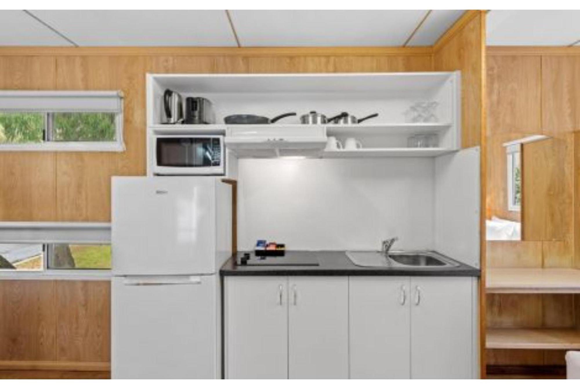 Discovery Parks - Busselton Room photo
